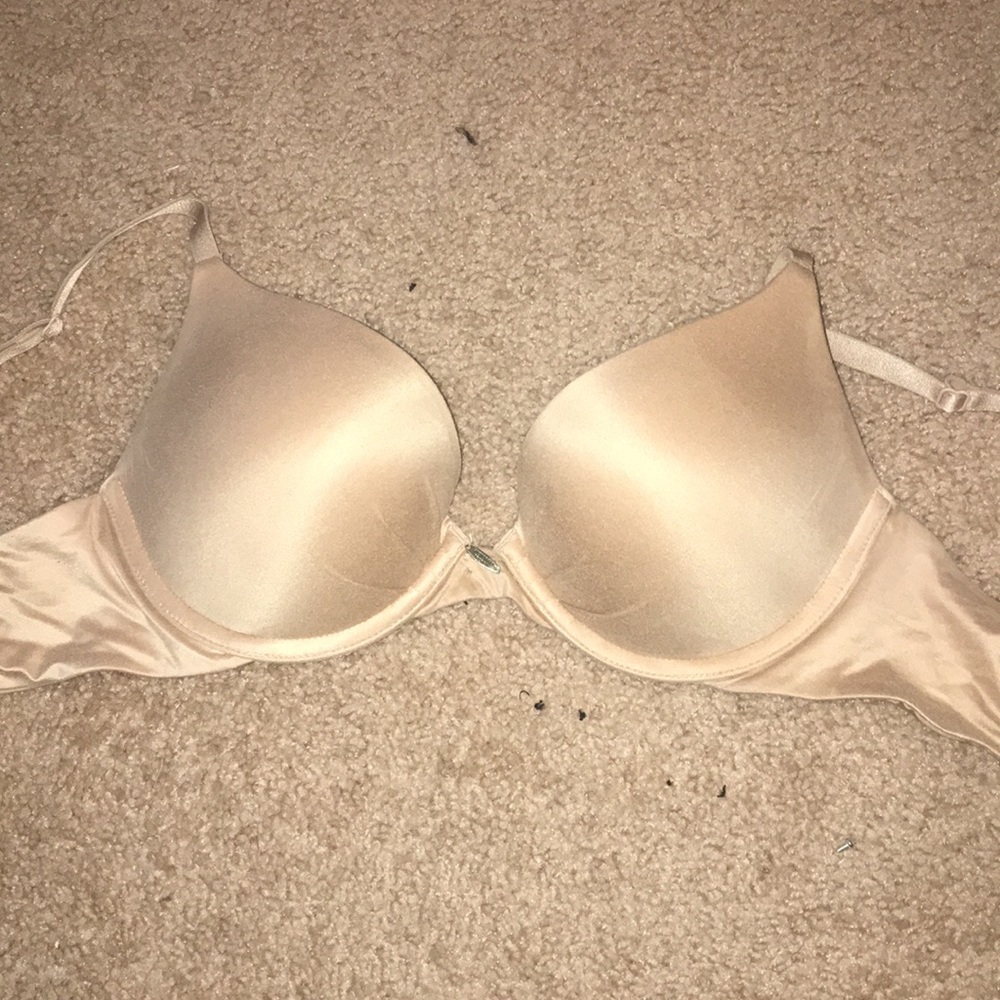 VS Fabulous push up bra